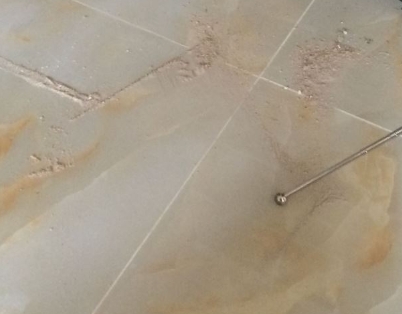 奈曼瓷砖空鼓维修公司分享粘合剂选择不当在瓷砖铺贴过程中可能导致以下问题